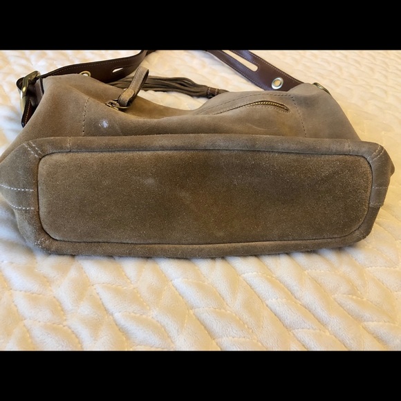 ‼️COACH‼️🌟suede hobo shoulder bag w/fringe detail - Picture 8 of 8